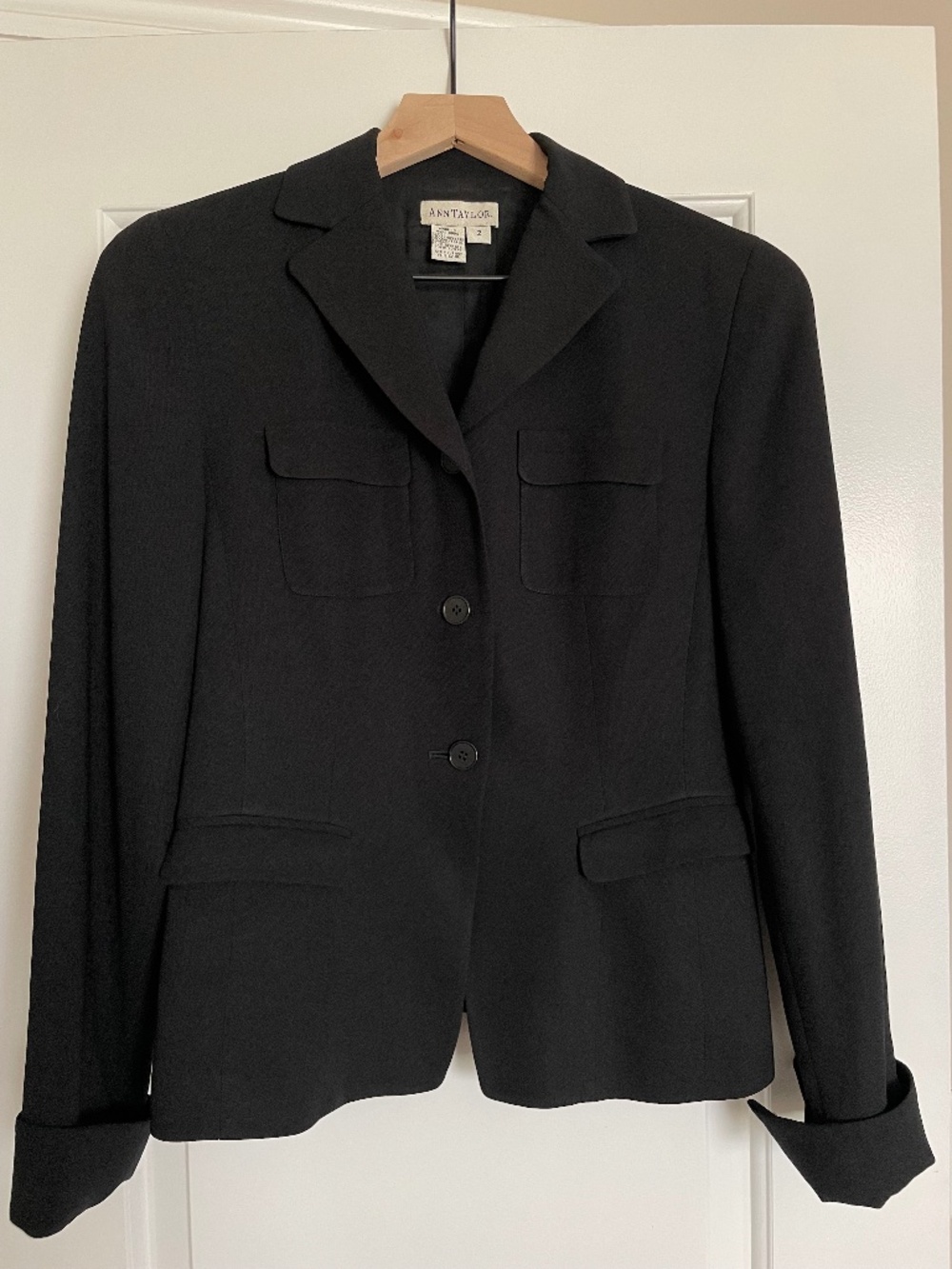 Ann Taylor Black 3 Button Career Work Business Blazer Coat Jacket Size 2